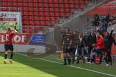 3. Liga - FC Ingolstadt 04 - TSV 1860 München - Tor 2:0 durch Marc Stendera (10, FCI), Jubel Cheftrainer Tomas Oral (FCI) Maximilian Beister (11, FCI) Co-Trainer Mark Fotheringham (FCI) Direktor Sport Michael Henke (FCI)