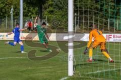 Bezirksliga Oberbayern Nord - SV Manching - SV Nord Lerchenau - Said Magomedov (#17 Manching) grün - Hafner Korbinian blau Lerchenau - Angermeier Mathias Torwart Lerchenau - Foto: Jürgen Meyer