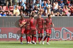 3. Liga; FC Ingolstadt 04 - FC Hansa Rostock; Tor Jubel Treffer 1:0 Dennis Kaygin (10, FCI) bläst Luftballon auf Mads Borchers (9, FCI) Elias Decker (4, FCI) Fredrik Carlsen (8, FCI)