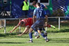 Kreisliga - Saison 2022/2023 - Türk.SV Ingolstadt - SV Menning - Sirac Cilhoroz rot Türk SV - Korbinian Rankl #5 blau Menning - Maximilian Lex #7 Menning - Foto: Meyer Jürgen