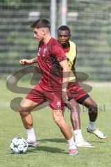 3. Liga; FC Ingolstadt 04 - Trainingsauftakt nach Sommerpause; Emre Gül (5, FCI) Obed Ugondu (17, FCI)