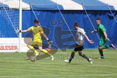 Kreisliga 1 - SV Manching II - TSV Hohenwart - Der 1:1 Ausgleichstreffer durch - Markus Kurzhals weiss Hohenwart - jubel - Moritz Köhler Torwart Manching - Foto: Jürgen Meyer