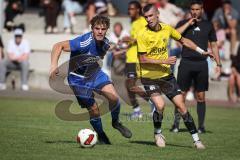 A-Klasse -  Saison 2026/27 - TSV Pförring - FC Wackerstein/Dünzing - Elias Heiß blau Pförring - Vasile Suliciu gelb Wackerstein/Dünzing - Foto: Meyer Jürgen