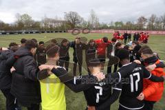 B-Junioren - Bayernliga -  Fc Ingolstadt 04 - TSG 1860 Rosenheim - Kevin Ulrich Trainer FCI - spricht nach dem Spiel zu der Mannschaft -  Foto: Meyer Jürgen