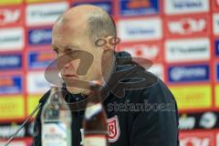 3. Liga; SSV Jahn Regensburg - FC Ingolstadt 04; Interview Pressekonferenz Cheftrainer Joseph Enochs (Jahn)