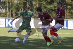 Kreisliga - Saison 2023/2024 - FC Gerolfing - Türk SV Ingolstadt - Lukas Achhammer grün Gerolfing - Marijan Maricic rot links Türk SV - Fabian Reichenberger rot rechts Türk SV - Foto: Meyer Jürgen