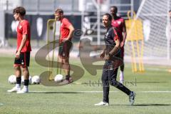 3. Liga; FC Ingolstadt 04 - Trainingsauftakt, erstes Training nach der Sommerpause; Cheftrainerin Sabrina Wittmann (FCI)