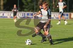 Bezirksliga - Saison 2025/26 - TSV Ober./Unterhaunstadt - VFR Garching - Oliver Günther - TSV Ober-/Unterh.stadt) - Leon Fellner schwarz Garching - Foto: Meyer Jürgen