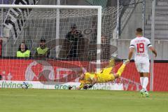3. Liga; Erzgebirge Aue - FC Ingolstadt 04; Torwart Marius Funk (1, FCI) Mladen Cvjetinovic (19, FCI)