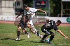Kreisklasse - Saison 2026/27- MTV Ingolstadt- SV Dolling - Christian Schuster schwarz Dolling  - Saad Almatar weiss MTV - Bastian Benner schwarz Dolling - Foto: Meyer Jürgen