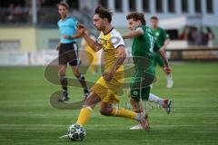 Landesliga - Saison 2026/27 - SV Manching - TSV Gersthofen - Sebastian  Graßl (Nr.10 - SV Manching) - Vogel Christian gelb Gersthofen - Foto: Meyer Jürgen