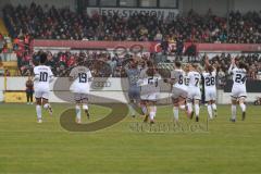 DFB -Pokal Frauen - Saison 2025/26 - FC Ingolstadt 04 Frauen - FC Bayern München - Die Mannschaft begrüßt die Fans - XXXXX - Foto: Meyer Jürgen