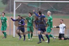 Kreisklasse - Saison 2024/25- SV Lippertshofen - TSV Etting - Arnold Azeem blau Etting - Michael Balzer Torwart Lippertshofen kann den Ball nicht festhalten und ist der 0:1 Führungstreffer durch Norbert Redl blau Etting - jubel -  - Foto: Meyer Jürgen