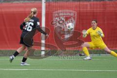 2. Bundesliga Frauen - Saison 2025/26 - FC Ingolstadt 04 Frauen - SG Andernach - Teresa Fritzberg (Nr.26 - FC Ingolstadt Frauen I) mit einer 100% Torchance wird abgewehrt durch Bläser Elena TW Andernach - XXXXX - Foto: Meyer Jürgen