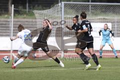 2. Fußball-Liga - Frauen - Saison 2023/2024 - FC Ingolstadt 04 - SV Meppen - Katharina Reikertsdorfer (Nr.20 - FCI Frauen) - Seyen Ayleen weiss Meppen - Foto: Meyer Jürgen