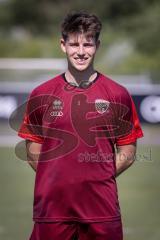 3. Liga; FC Ingolstadt 04 - Trainingsauftakt, erstes Training nach der Sommerpause; Neuzugang Torwart Markus Ponath (1, FCI)