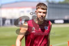 3. Liga; FC Ingolstadt 04 - Trainingsauftakt, erstes Training nach der Sommerpause; Benjamin Kanuric (8, FCI)
