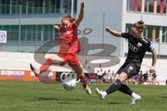 2. Fußball-Liga - Frauen - Saison 2022/2023 - FC Ingolstadt 04 - FCB München II - Yvonne Dengscherz (Nr.23 - FCI Frauen) - Wild Marlene rot München links - Foto: Meyer Jürgen