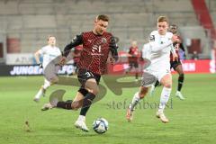 3. Liga; FC Ingolstadt 04 - Erzgebirge Aue; Sprint zum Tor Julian Kügel (31, FCI) Daouda Beleme (9, FCI) Schwirten Joshua (8 Aue)