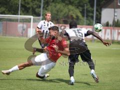 *Bayernliga Nord - Saison 2026/27 - FC Ingolstadt 04 II - FSV Stadeln - Omotolani Sherif Oladosu (Nr.15 - FCI II) - Umut Dogan rot Stadeln - Foto: Meyer Jürgen