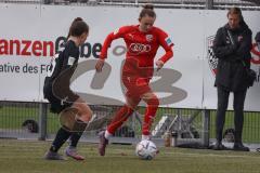 2. Fußball-Liga - Frauen - Saison 2022/2023 - FC Ingolstadt 04 - SC Freiburg II - Villena Scheffler (Nr.28 - FCI Frauen) - Scherer Nora schwarz Freiburg -  Foto: Meyer Jürgen