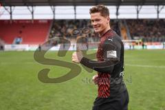 3. Liga; FC Ingolstadt 04 - SG Dynamo Dresden; Sieg Jubel Freude Neuzugang Torschütze Sebastian Grönning (11, FCI) nach dem Spiel