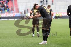 3. Liga; FC Ingolstadt 04 - MSV Duisburg; Tor Jubel Treffer 2:0 Ryan Malone (16, FCI) Verneigung