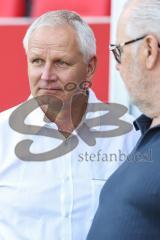3. Liga; FC Ingolstadt 04 - Würzburger Kickers; Sportrdirektor Harald Gärtner (FCI) vor dem Spiel Vorsitzender des Vorstandes Peter Jackwerth (FCI)