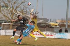 Bezirksliga - Saison 2024/25- TSV Gaimersheim - FC Aschheim - Nico von Swiontek Brzezinski (Nr.17 - TSV Gaimersheim) - Pascal Jakob Torwart Aschheim - Alessandro Contento weiss Aschheim - Foto: Meyer Jürgen