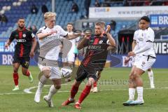 3. Liga; SV Wehen Wiesbaden - FC Ingolstadt 04; Tobias Bech (11, FCI) Wurtz Johannes (8 SVW) David Udogu (47, FCI)