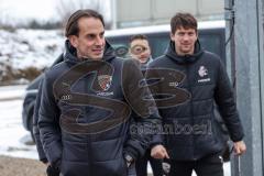 2.BL; FC Ingolstadt 04 - Training, neuer Cheftrainer Rüdiger Rehm, Pressekonferenz, Cheftrainer Rüdiger Rehm (FCI) kommt zum Trainingsplatz mit Co-Trainer Thomas Karg (FCI)