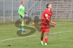 A-Junioren - Bundesliga Süd Fc Ingolstadt 04 - Eintracht Frabkfurt -  Hot Valentin rot FCI mit einer Torchance - Obert Juri Torwart Frankfurt - Foto: Meyer Jürgen