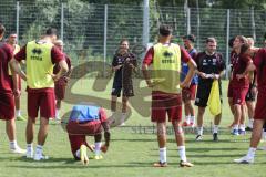 3. Liga; FC Ingolstadt 04 - Trainingsauftakt nach Sommerpause; Anweisungen Cheftrainerin Sabrina Wittmann (FCI)