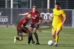 Freundschaftsspiel - Saison 2022/2023 - FC Ingolstadt 04 -  SpVgg Bayreuth - David Kopacz (Nr.29 - FCI) - Lucas Chrubasik (Nr.18 - SpVgg Bayreuth) - Maximilian  Neuberger (Nr.38 - FCI) - Foto: Meyer Jürgen