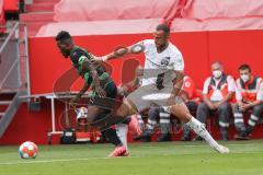 Fatih Kaya (9, FCI) Stach Anton (24 Fürth) ; FC Ingolstadt 04 - SpVgg Greuther Fürth; 2.BL; Testspiel