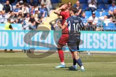 3. Liga - Saison 2025/26 - TSG Hoffenheim II - FC Ingolstadt 04  - Dennis Kaygin (Nr.10 - FCI) - Luka Duric (Nr.10 - TSG Hoffenheim II) - Foto: Meyer Jürgen