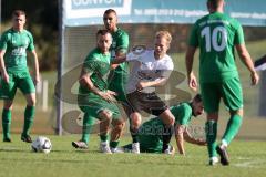 2023_10_22 - Bezirksliga - Saison 2023/24 - TSV Gaimersheim - SV Waldeck - Thomas Schreiner (Nr.27 - Gaimersheim) - Franz Huppert weiss Waldeck - Foto: Meyer Jürgen