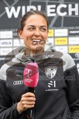 3. Liga; SV Sandhausen - FC Ingolstadt 04; vor dem Spiel Cheftrainerin Sabrina Wittmann (FCI) Interview