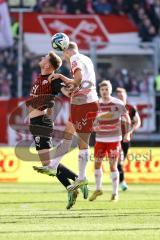 3. Liga; SSV Jahn Regensburg - FC Ingolstadt 04; Jannik Mause (7, FCI) Breunig Louis (16 Jahn) Zweikampf Kampf um den Ball