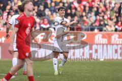 3. Liga; Rot-Weiss Essen - FC Ingolstadt 04; Torchance verpasst Deniz Zeitler (38, FCI) ärgert sich