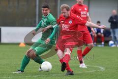 Kreisklasse - Saison 2025/26- TSV Pförring - SV Karlshuld-  - Alex Libeg grün Karlshuld - Martin Werle rot Pförring - Foto: Meyer Jürgen
