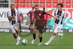 3. Liga; FC Ingolstadt 04 - SSV Ulm 1846; Yannick Deichmann (20, FCI) Brandt Max (23 Ulm) Grözinger David (27 Ulm)