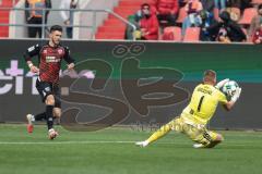 3. Liga; FC Ingolstadt 04 - MSV Duisburg; Torchance verpasst Linus Rosenlöcher (19, FCI) Torwart Braune Maximilian (1 MSV)