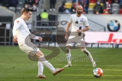 2.BL; Fortuna Düsseldorf - FC Ingolstadt 04; Fabian Cavadias (41, FCI) Klarer Christoph (5 DUS)