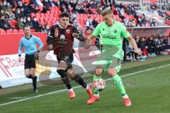 2.BL; FC Ingolstadt 04 - SV Sandhausen; Zweikampf Kampf um den Ball Thomas Keller (27, FCI) Zhirov Aleksandr (2 SVS)