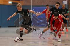 Hallenturnier MTV Ingolstadt - Saison 2025/26 - Türkisch SV Ingolstadt - SV Manching - Rainer Meisinger (Nr.8 - SV Manching) - Ahmet Altay rot Türkisch - Foto: Meyer Jürgen