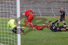 Bayernliga Süd - Saison 2021/2022 - FC Ingolstadt 04 II - TürkAugsburg - Meikis Fabio (#19 FCI) mit einer Torchance - Leon Musial Torwart Augsburg - Rausch Thomas (#18 FCI) - Foto: Meyer Jürgen