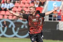 3. Liga; FC Ingolstadt 04 - Würzburger Kickers; ärgert sich Lars Lokotsch (13, FCI)