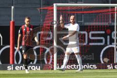 3. Liga - Saison 2024/25 - FC Ingolstadt 04 - SV Wehen Wiesbaden - Der 1:1 Ausgleichstreffer - Torwart Marius  Funk (Nr.1 - FCI) jubel - FAtih Kaya -  - XXXXX - Foto: Meyer Jürgen
