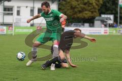 Bezirksliga - Saison 2025/26 - FC Gerolfing - FC Langengeisling - Felix Winkelmeyr (Nr.8 - FC Gerolfing) - Kilian Kaiser schwarz Geisling - Foto: Meyer Jürgen